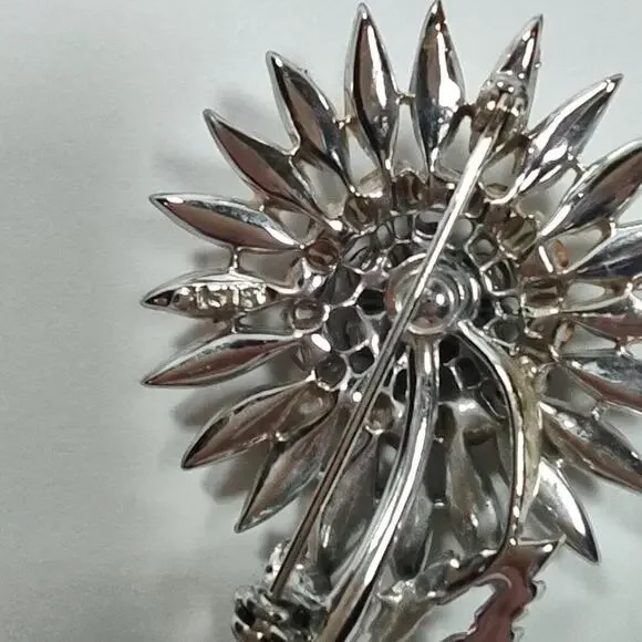 Vintage Lisner Silver Tone Rhinestone Flower Brooch - Picture 4 of 6